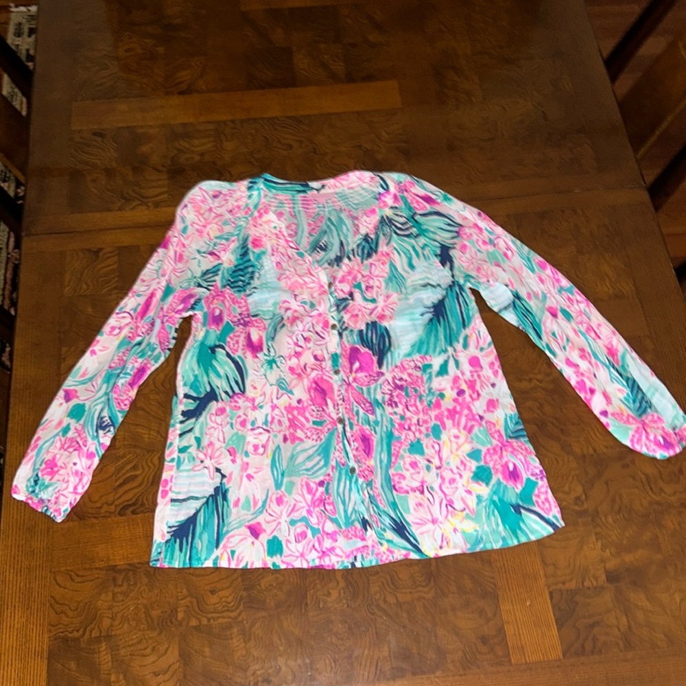XL women’s long sleeve blouse button up